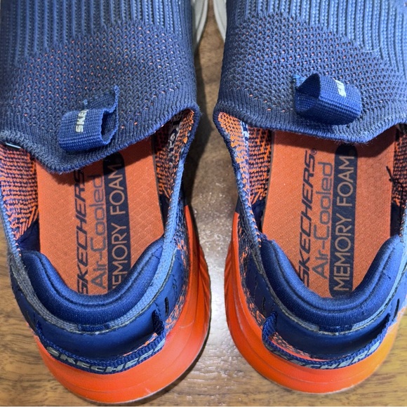 Skechers Kids Blue Slip-On Sneakers. Size 1. - Picture 7 of 15